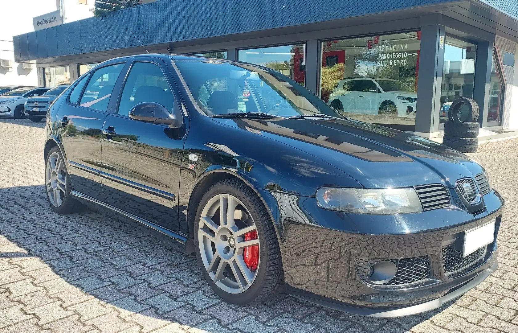 SEAT Leon 1.8t 20v Cupra R 210cv Zwart - 1