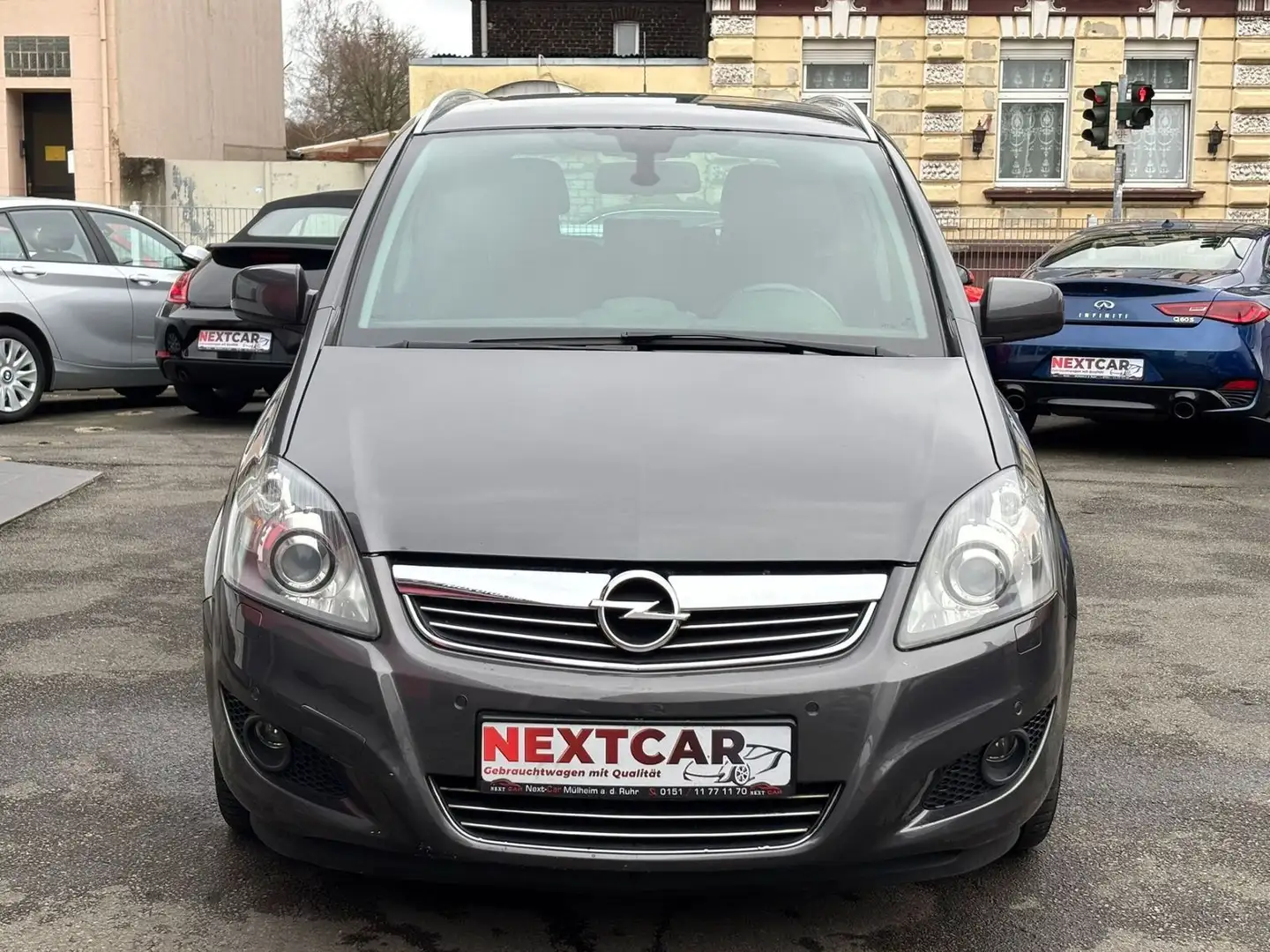 Opel Zafira 1.8 Family Plus|Bi-Xenon|7Sitzer|AHK Silber - 1