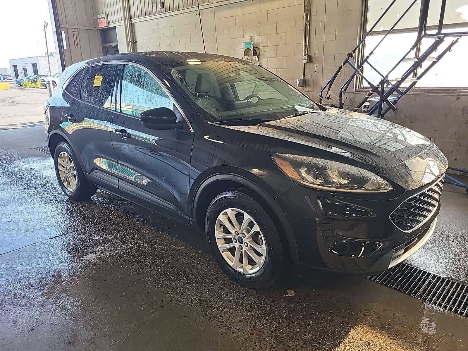 2020 Ford Escape SE AWD | SERVICE RECORDS | NO ACCIDENTS — снимка 1