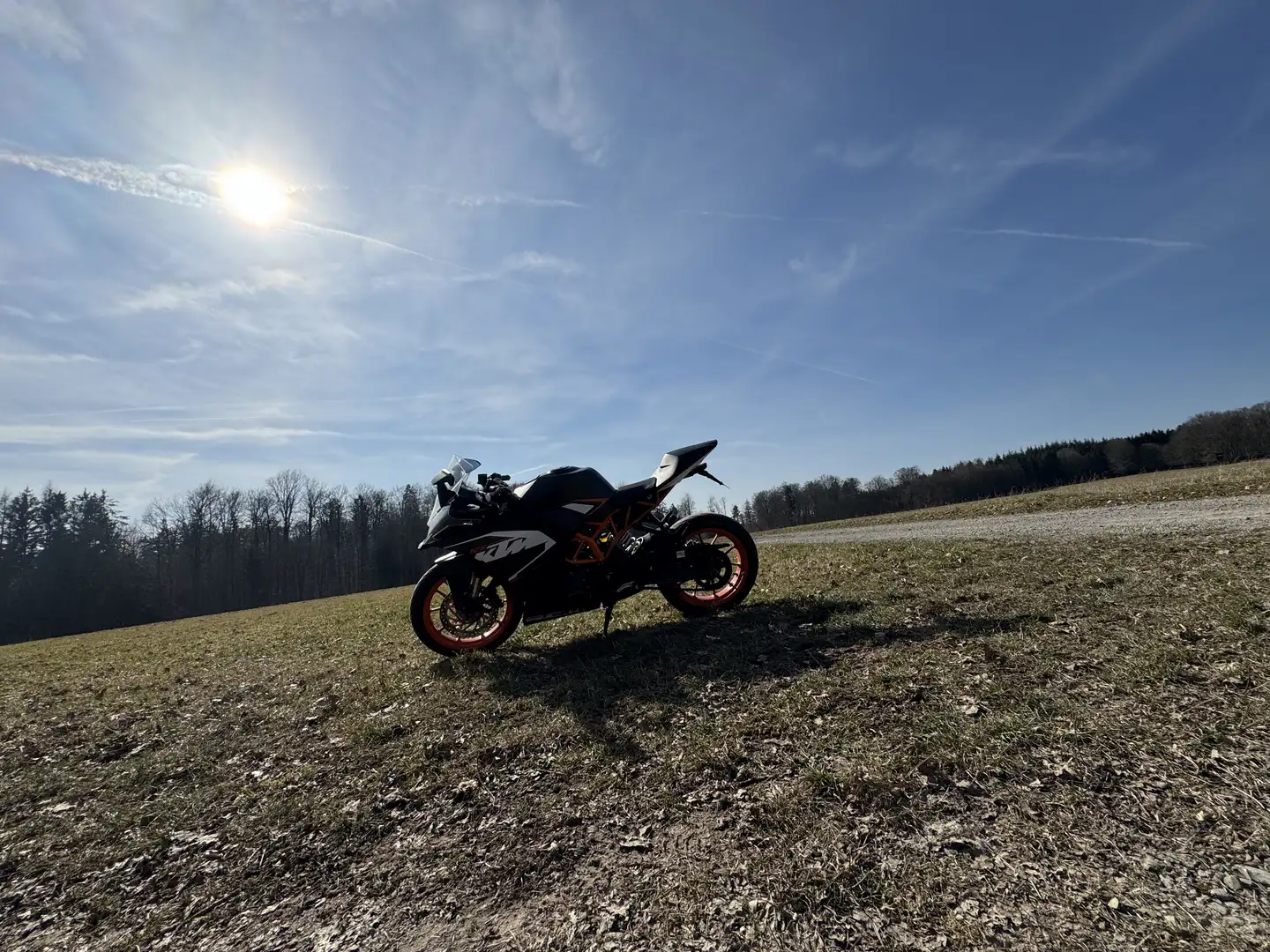 KTM RC 125 Negro - 1