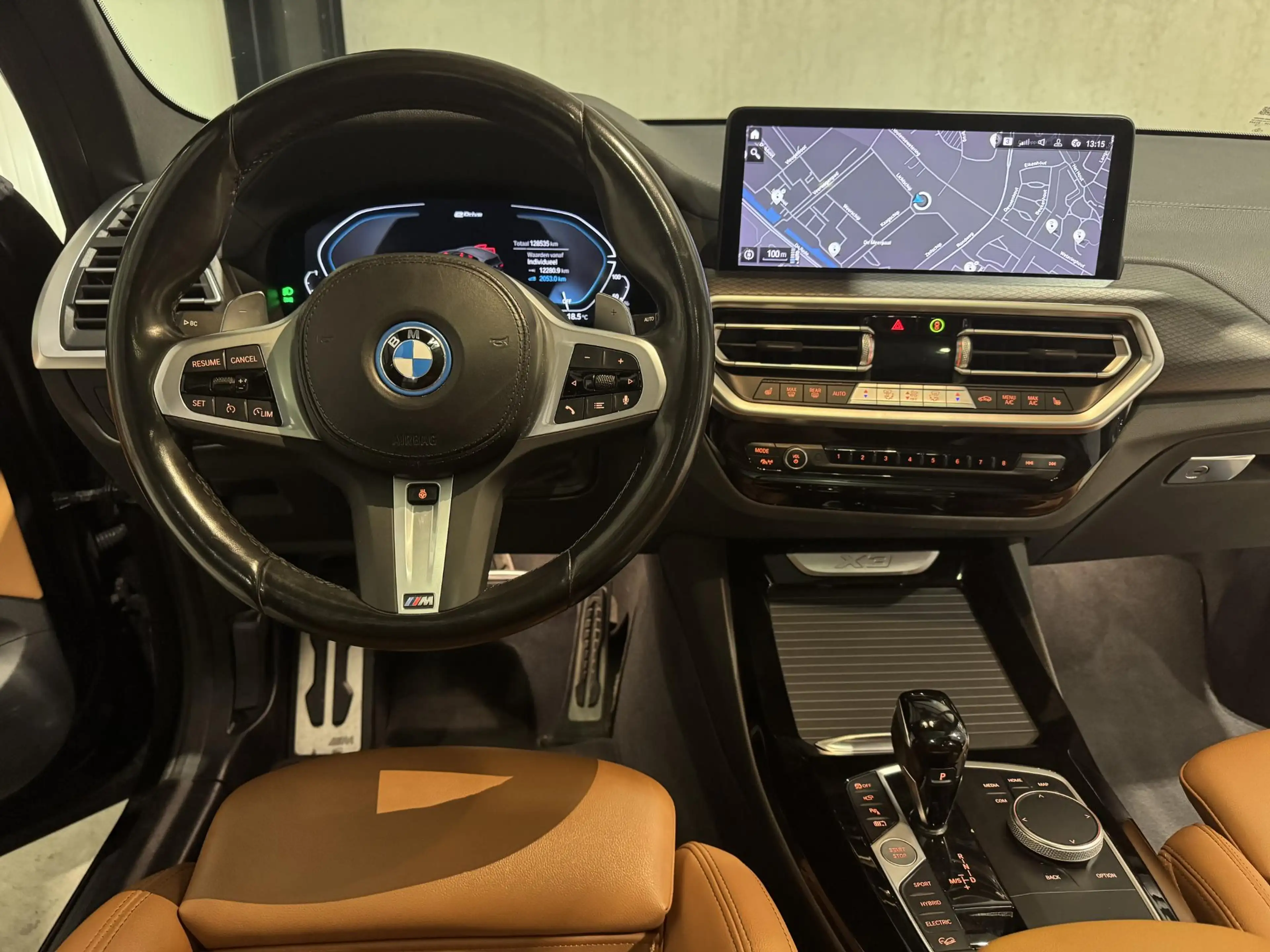 BMW X3 xDrive30e M-pakket | panorama | navi | led | leder — photo 5