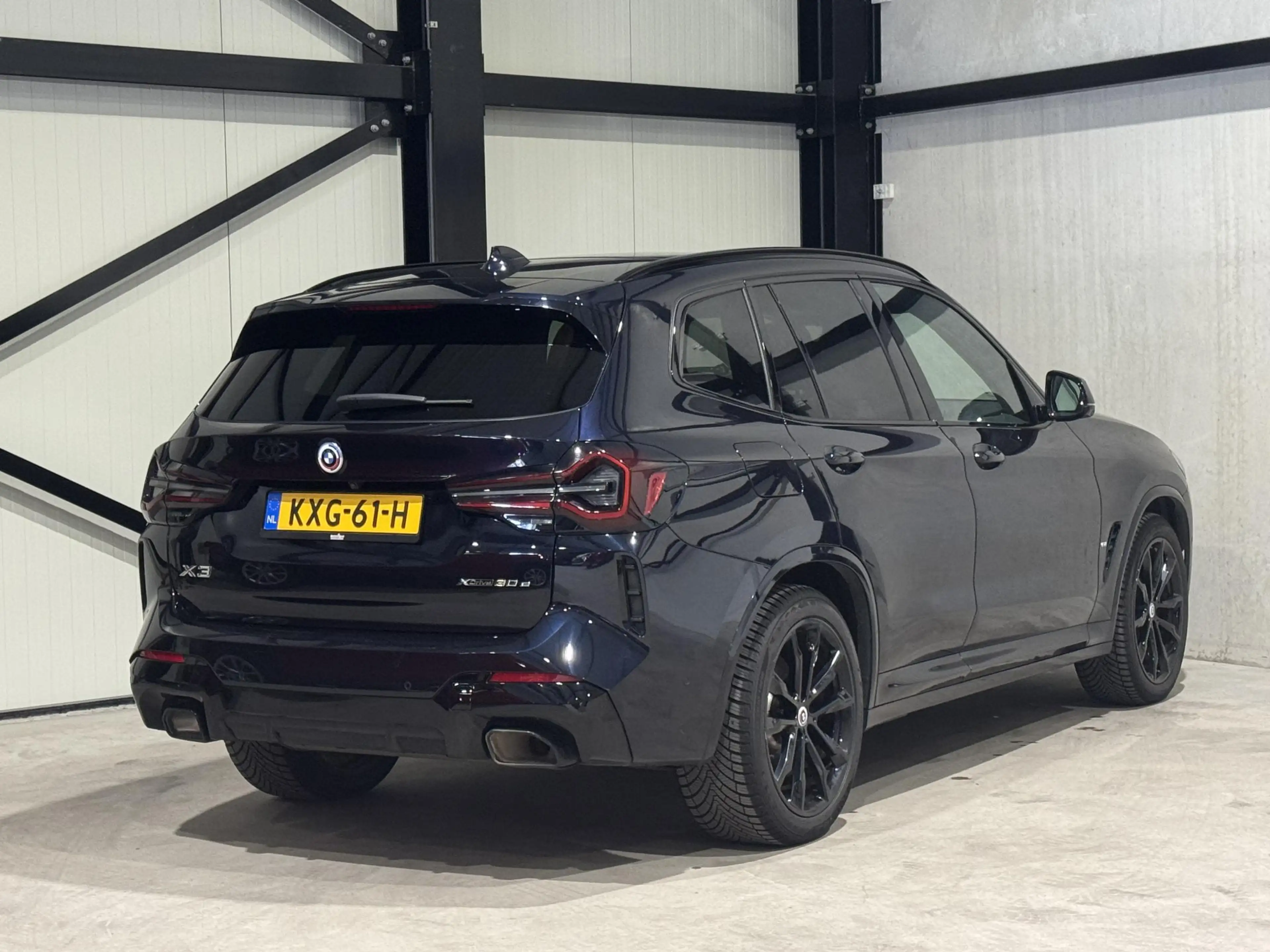 BMW X3 xDrive30e M-pakket | panorama | navi | led | leder — photo 35
