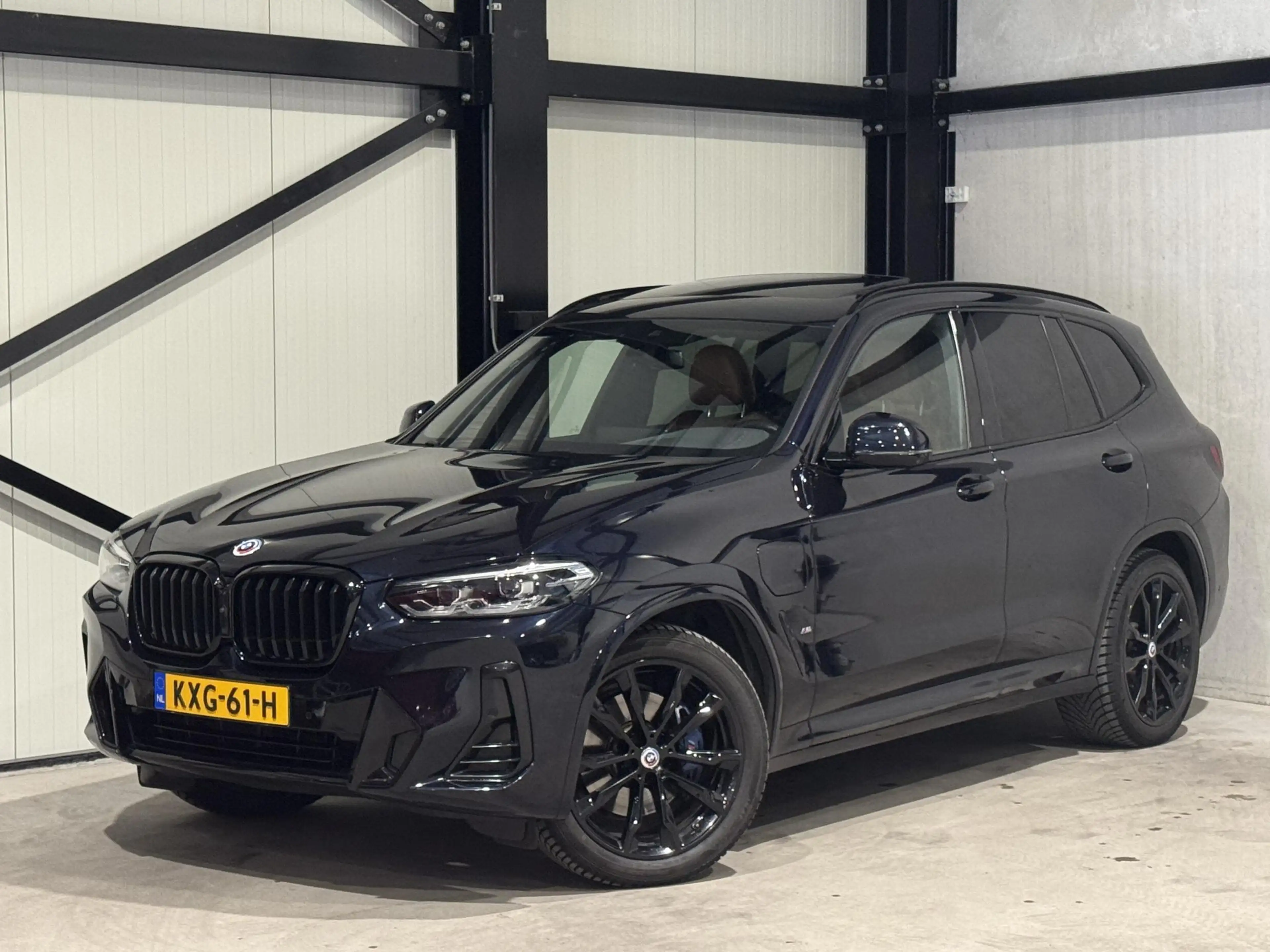 BMW X3 xDrive30e M-pakket | panorama | navi | led | leder — photo 33