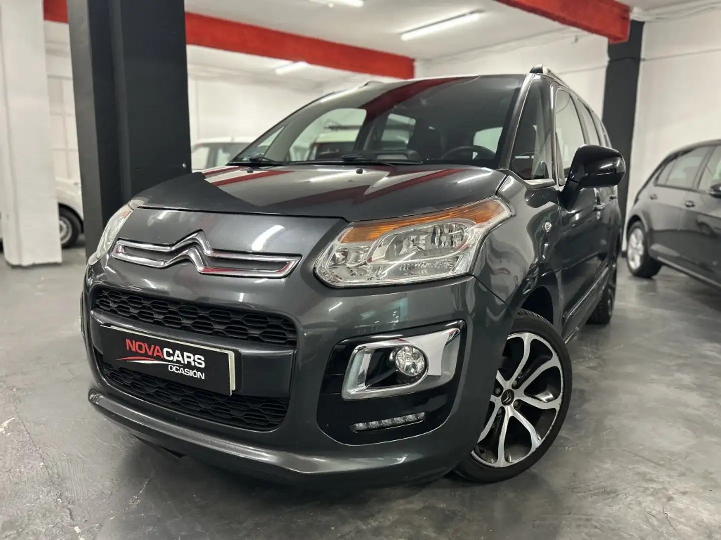 Citroen C3 Picasso 1.6BlueHDi Collection 100 Gris - 1