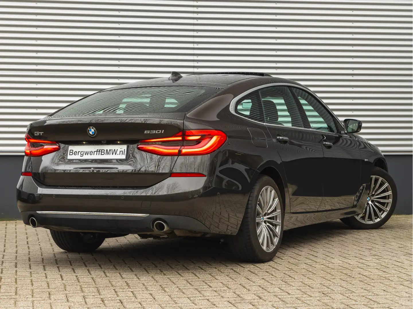 BMW 630 6-serie Gran Turismo 630i Luxury - Panorama - Harm Grey - 2