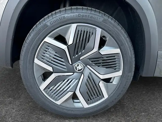 Skoda Kodiaq Sportline 4x4+AHK+PANO+KAMERA+EL. HECKKL.+PDC+2... Ansicht 12