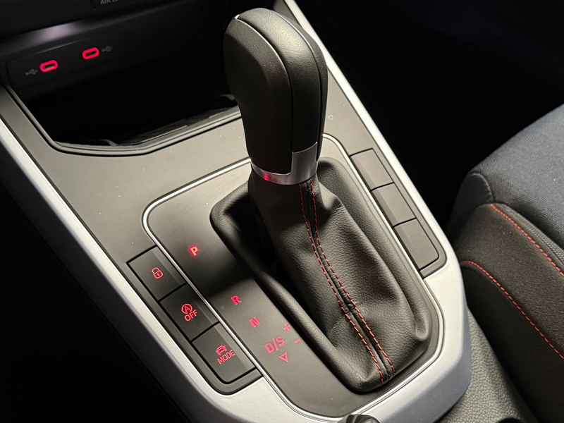 SEAT Arona 1.0 EcoTSI FR Business Connect | Led | Sfeerverlic — photo 18