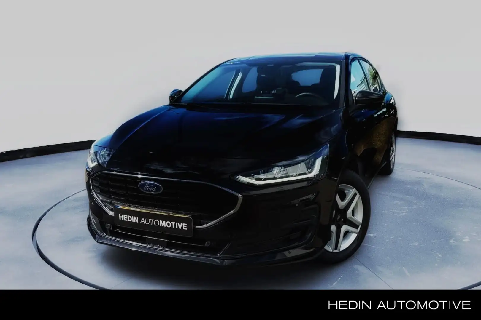 Ford Focus 1.0 EcoBoost Connected | Navi | Carplay | PDC | Zwart - 1