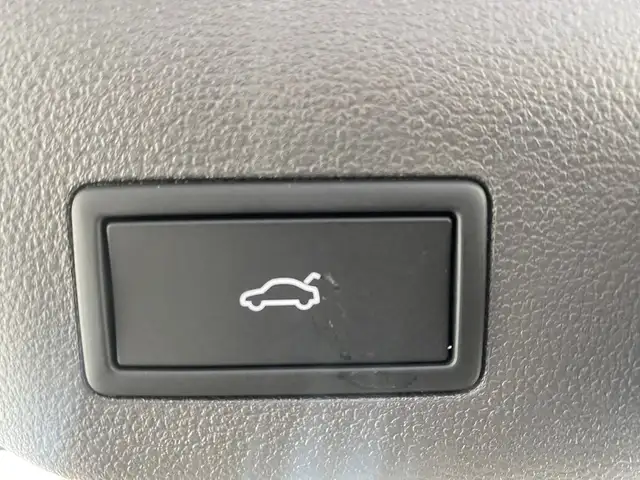 Volkswagen T7 Multivan VW T7 Multivan Business ÜH eHybrid 180 kW 4M Ansicht 31