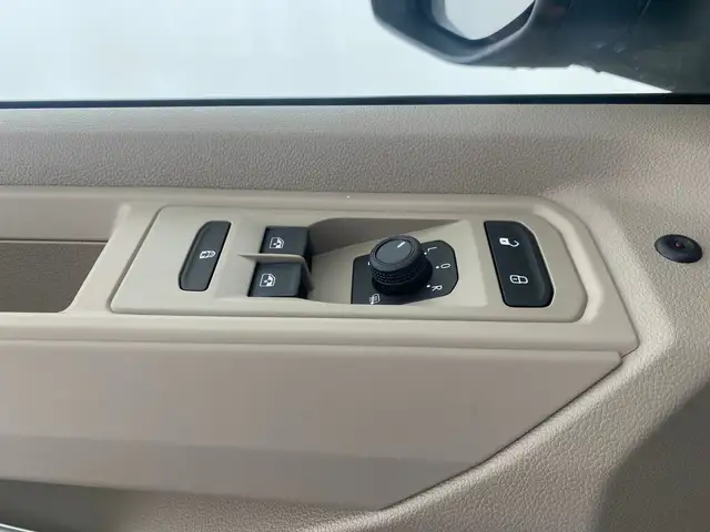 Volkswagen T7 Multivan VW T7 Multivan Business ÜH eHybrid 180 kW 4M Ansicht 24