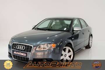 4.2 V8 quattro Tiptronic