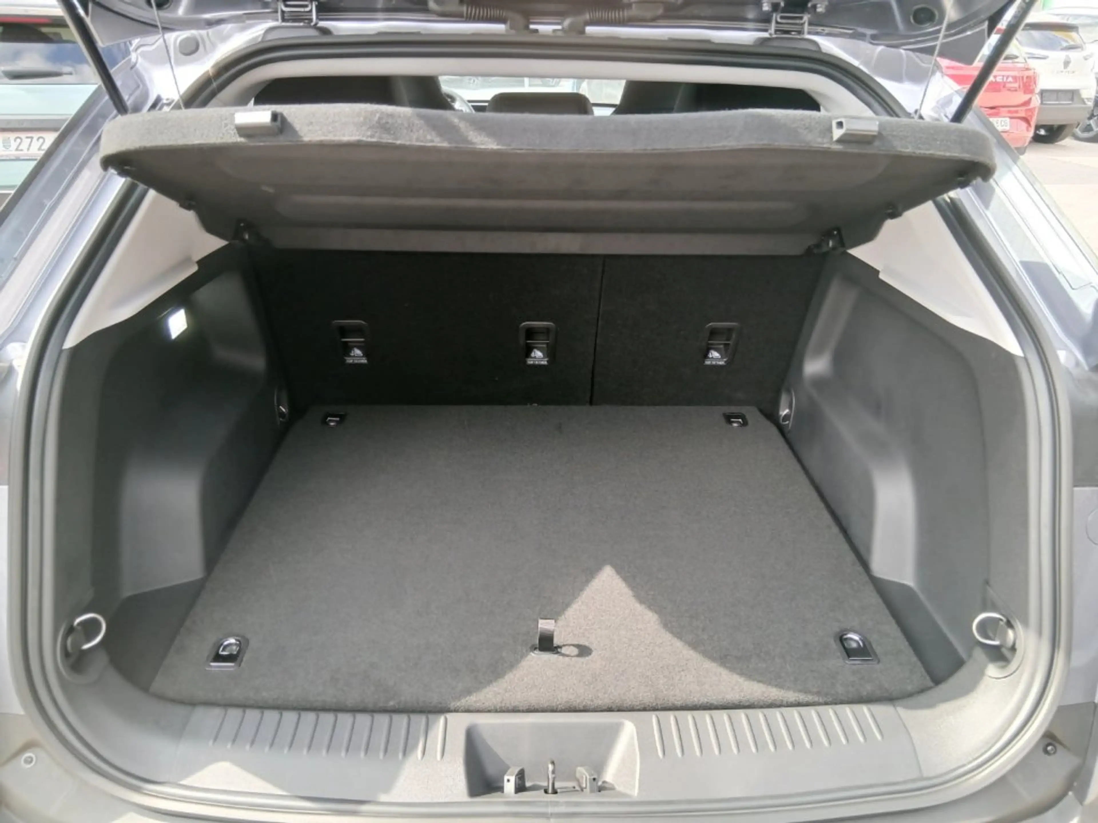Omoda 5 OMODA5 HEV Comfort — photo 6