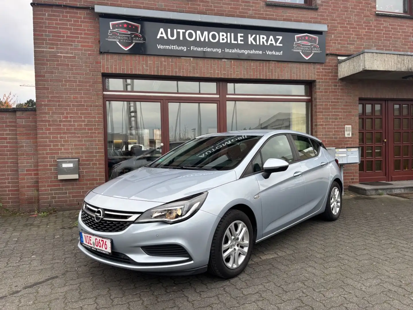Opel Astra K Lim. 5-trg. Edition SHZ PDC TEMP LHZ Argent - 1