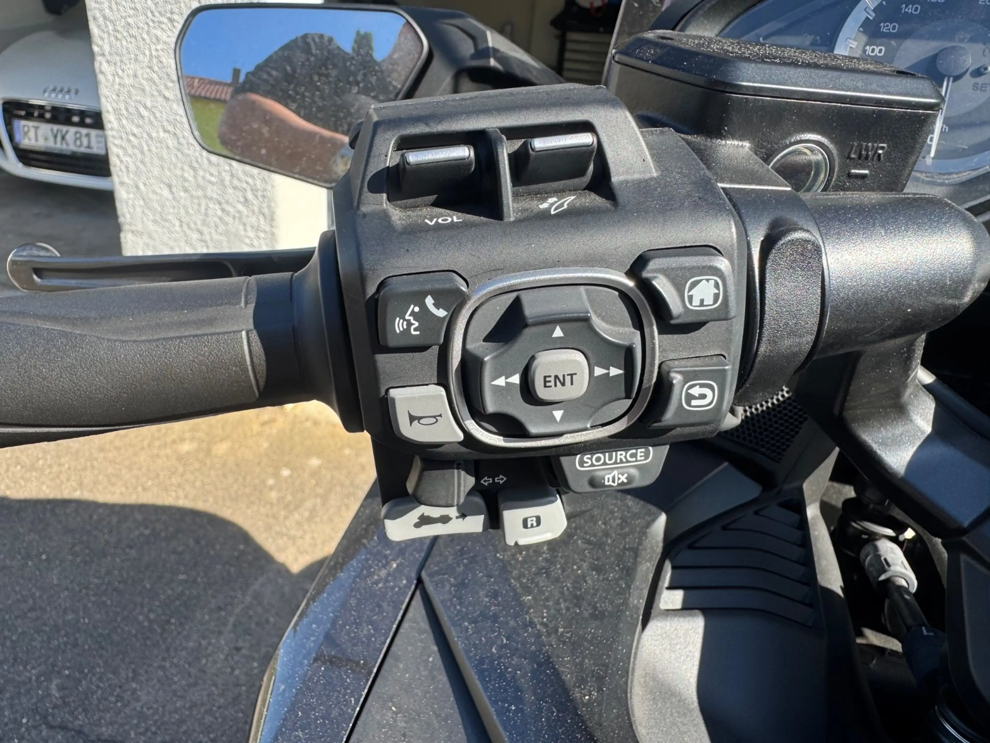 Honda GL 1800 Gold Wing Tour — photo 11