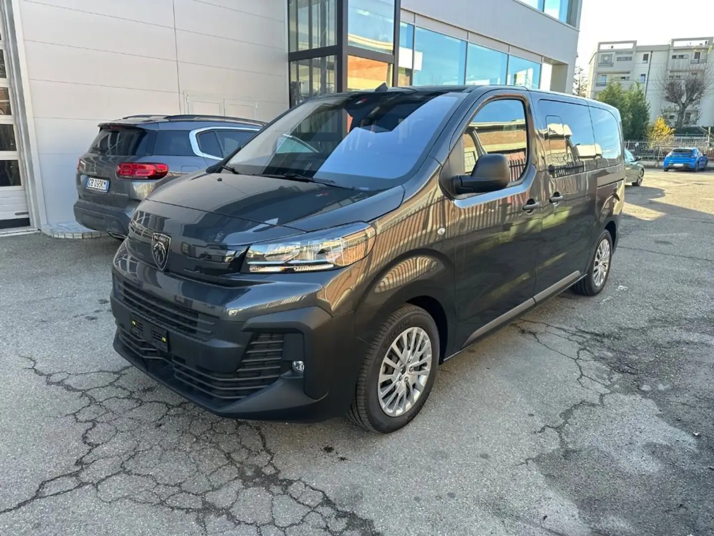 Peugeot Traveller BlueHDi 180 S&S EAT8 Long Business Vip Bianco - 1