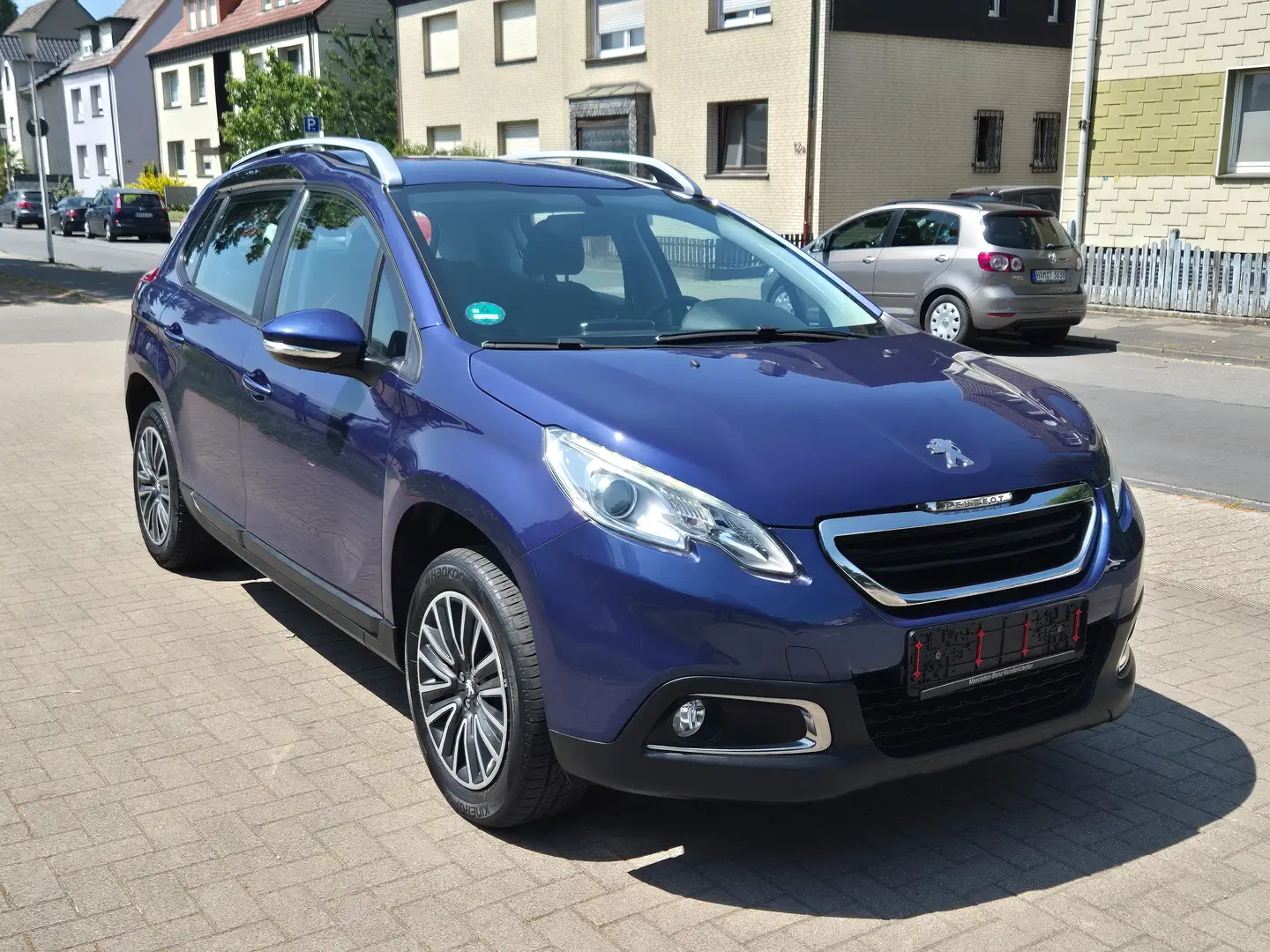 Peugeot 2008 Active Bleu - 1