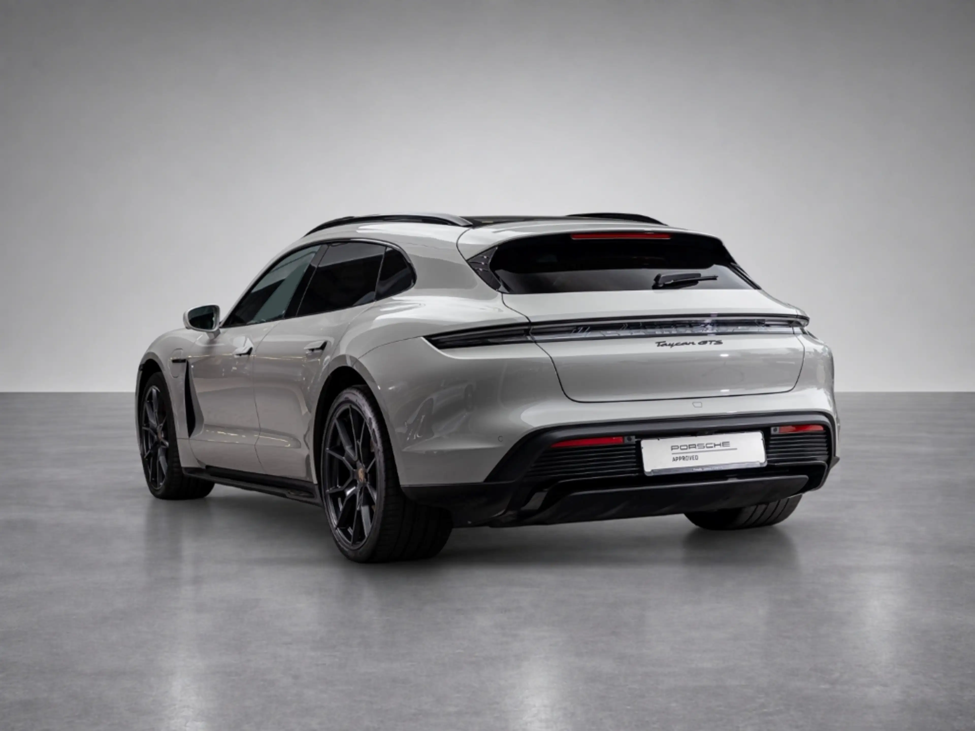 Porsche Taycan GTS Sport Turismo — photo 3