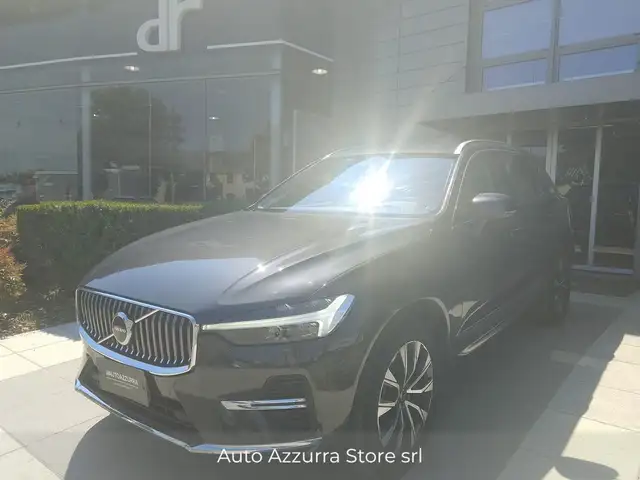 Volvo XC60 view 3