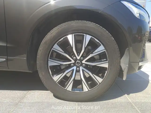 Volvo XC60 view 7