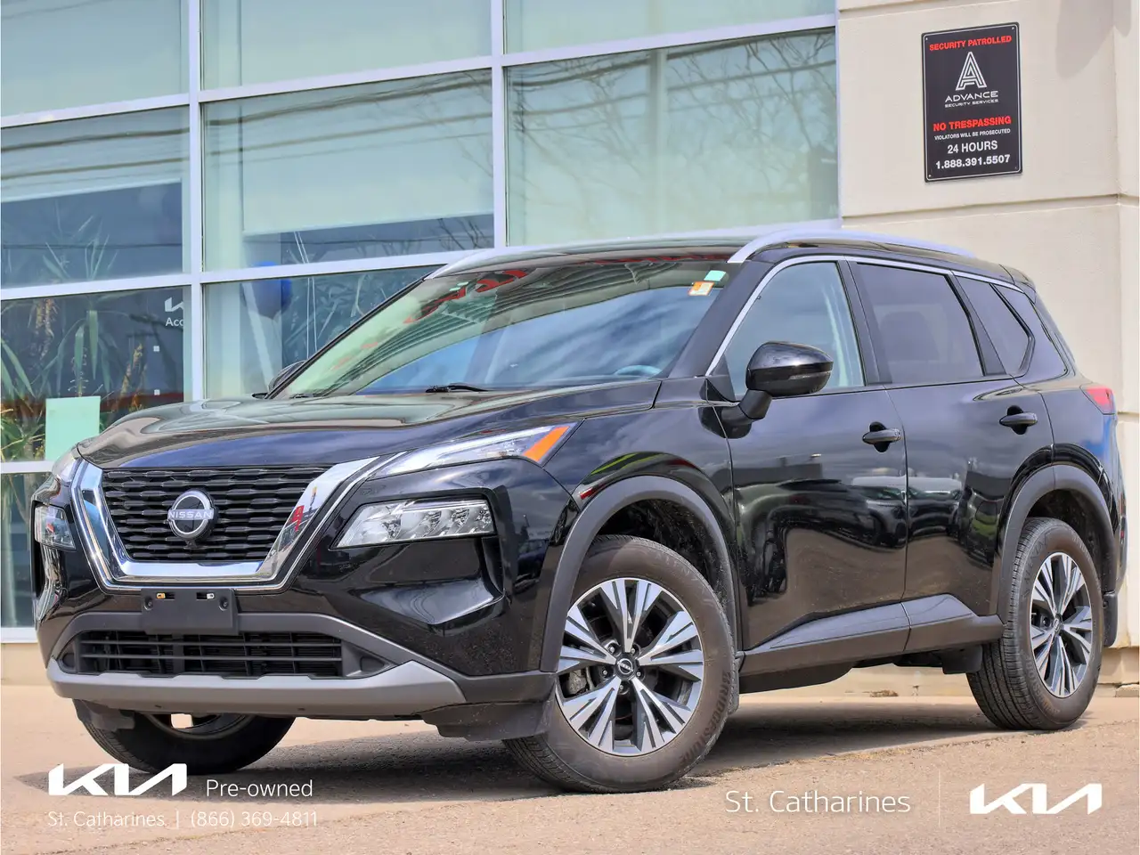2023 Nissan Rogue SV — photo 1