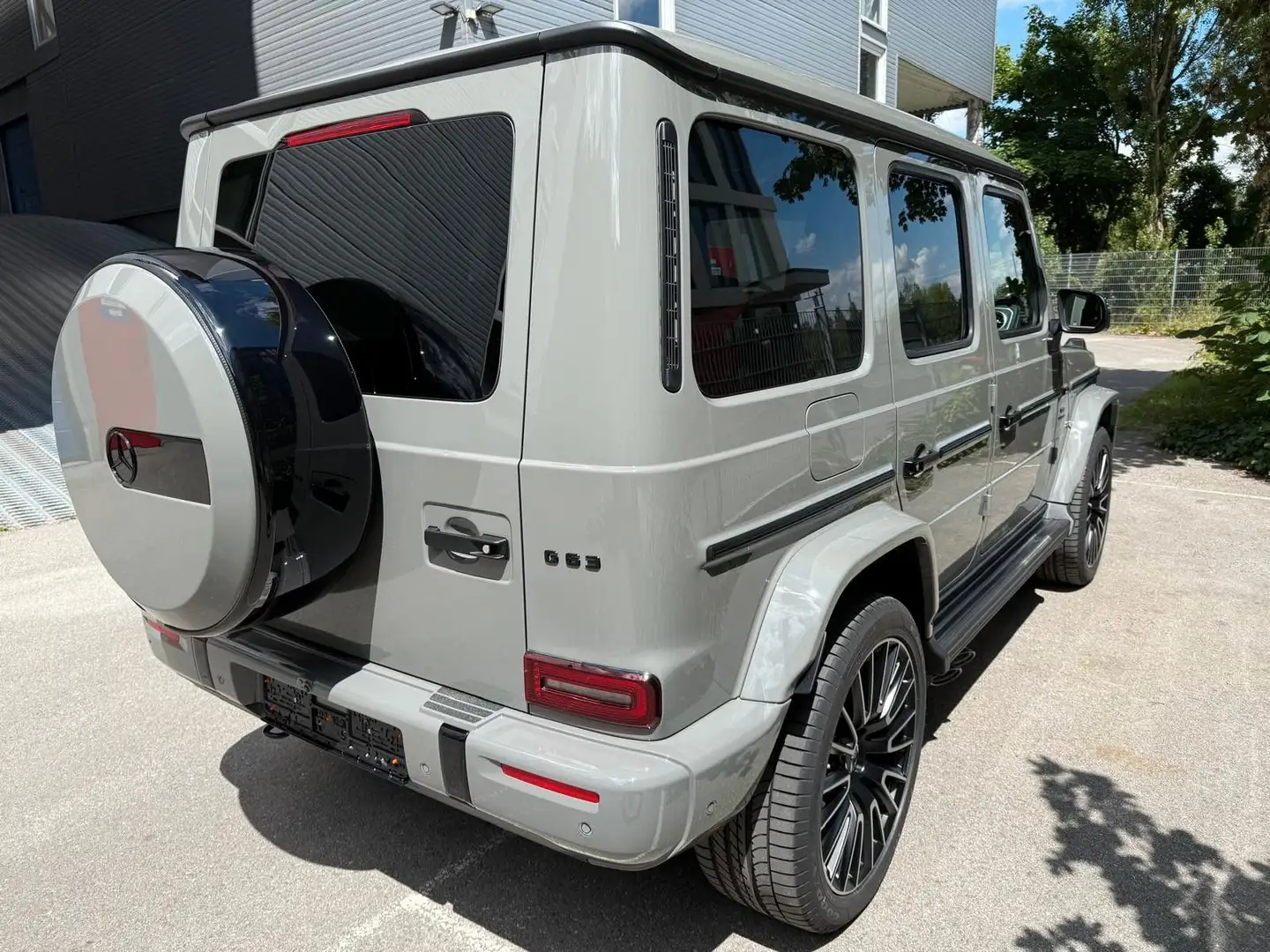Mercedes-Benz G 63 AMG G63 AMG FULL CARBON  ACTIVE RIDE A22 DVD WEBASTO Gris - 2