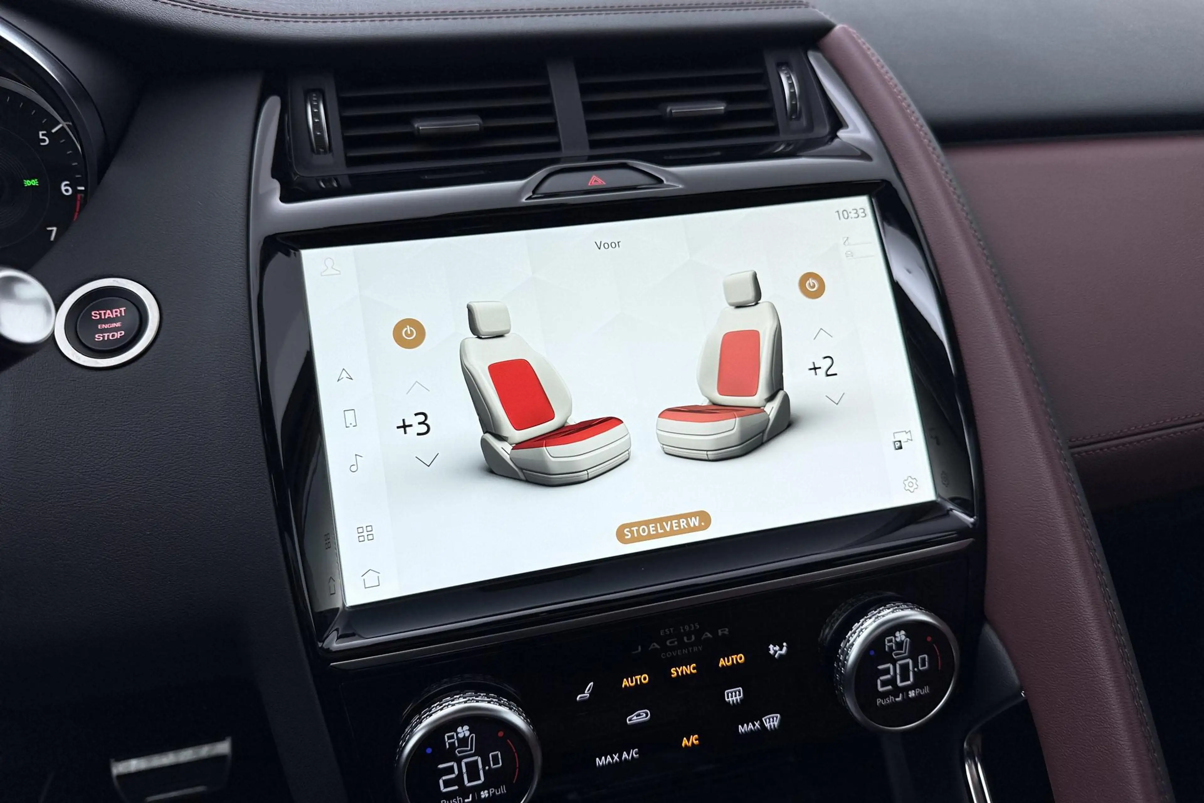 Jaguar E-Pace P300e AWD R-Dynamic S | ACC | Panoramadak | Memory — photo 12