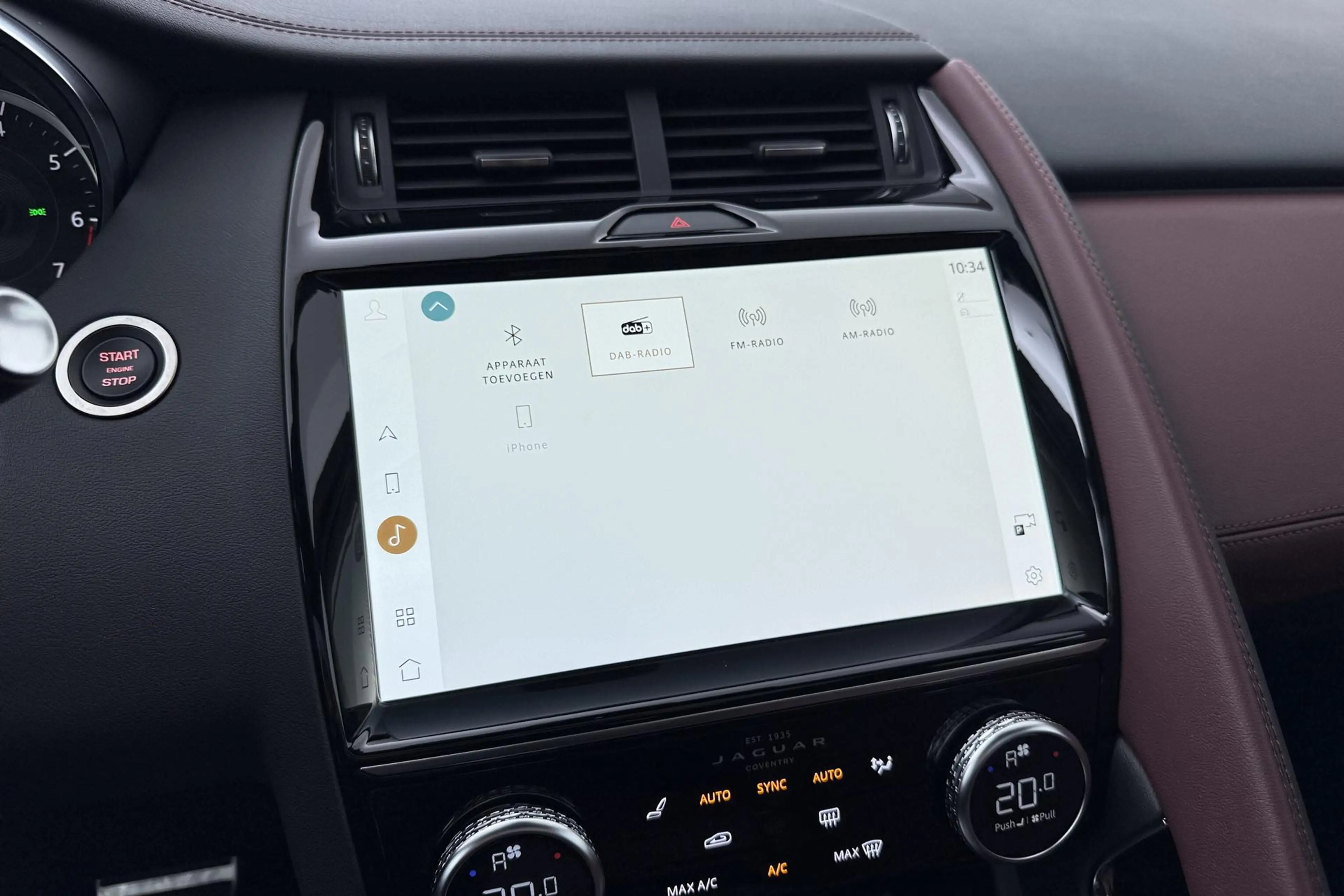 Jaguar E-Pace P300e AWD R-Dynamic S | ACC | Panoramadak | Memory — photo 25