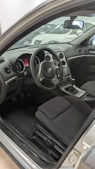 Alfa Romeo Alfa 159 1.9 JTD Distinctive 2009, foto 10
