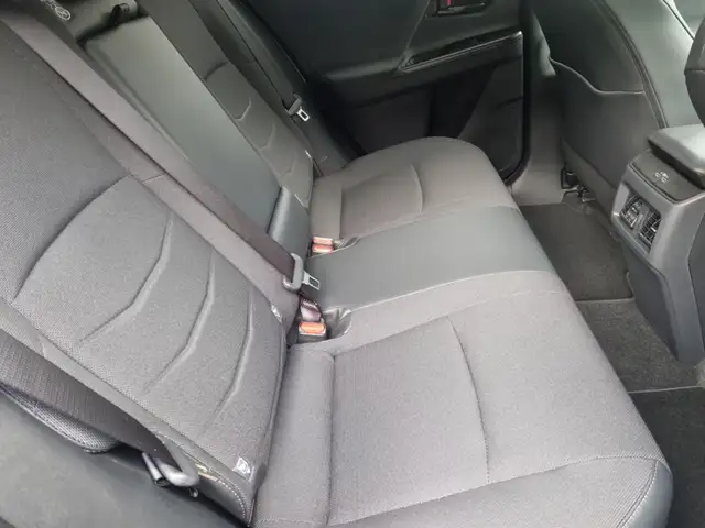 Toyota C-HR+ view 15