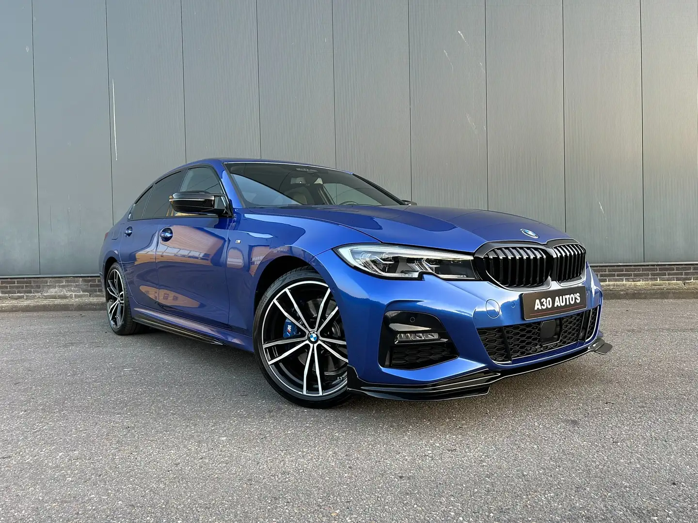 BMW 330 330e M-sport Head-Up Laser Schuifdak Keyless Blauw - 2