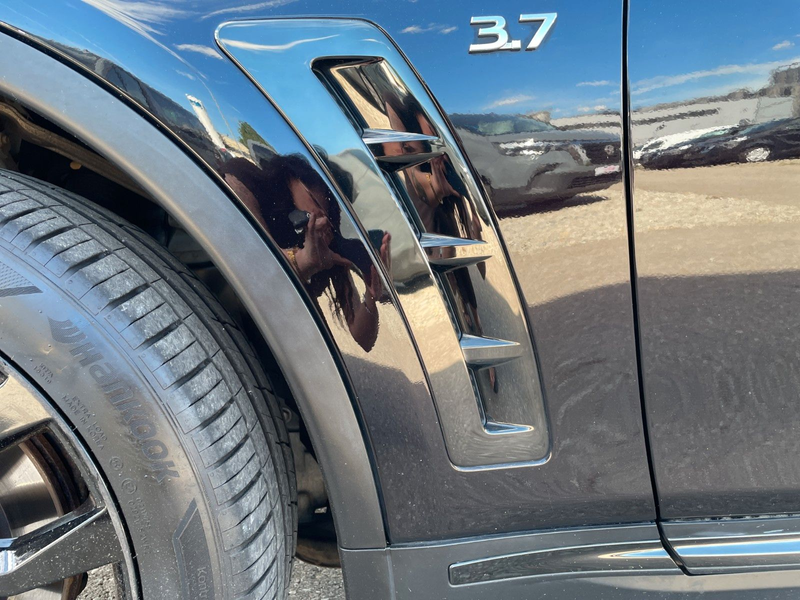 Infiniti QX70 3.7 AWD Aut. Automatik - S Premium — photo 9
