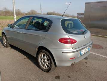 147 5p 1.9 jtd Distinctive 115cv