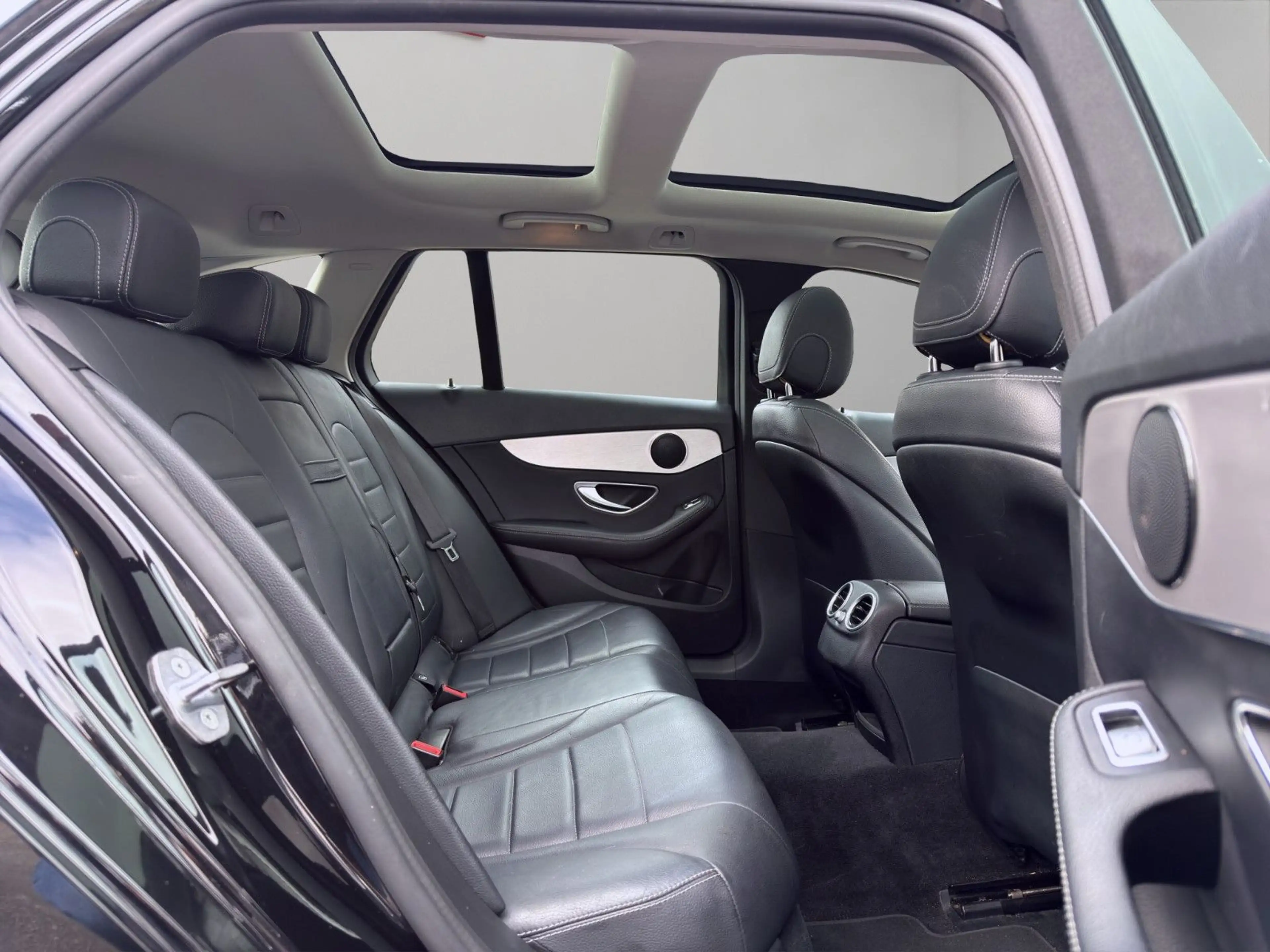 Mercedes-Benz C 220 C220d 9G T PANO LEDER MEMORY MULTIB CAM 17" — photo 15
