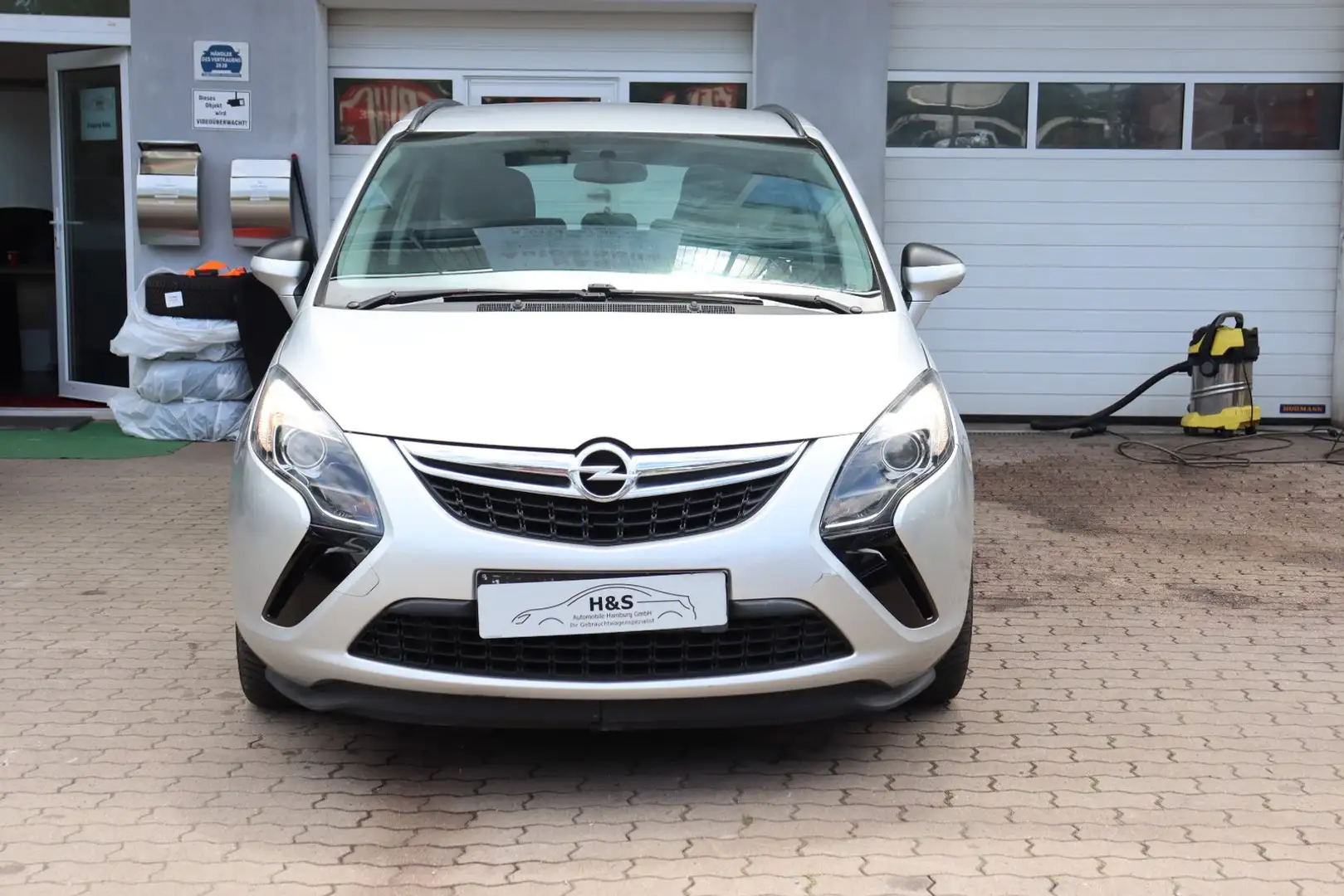 Opel Zafira C Tourer Edition*7SITZER*KLIMA*AHK Zilver - 2