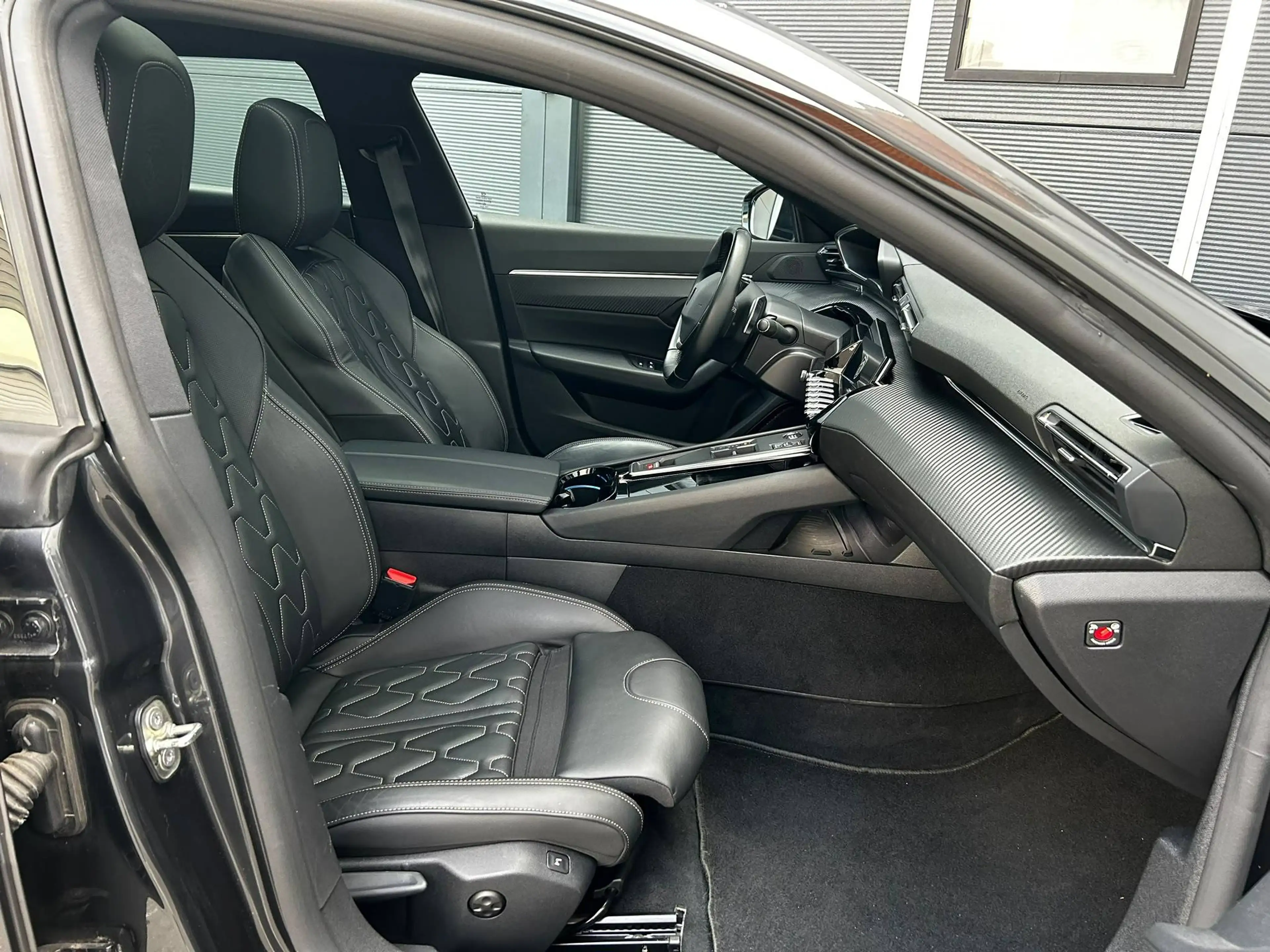 Peugeot 508 Facelift SW GT 1.6i Plug in Hybride Full 1J Garantie — photo 9