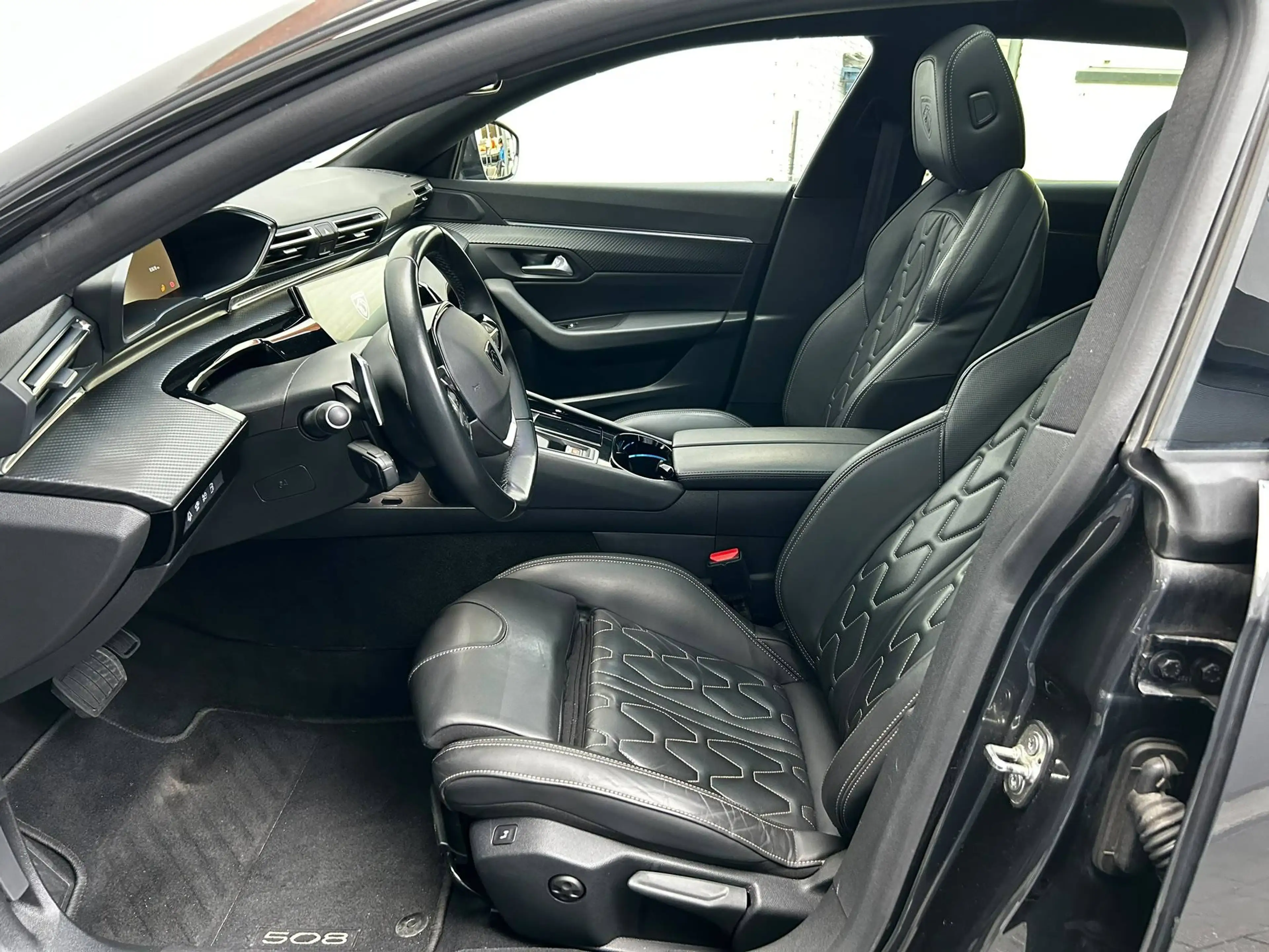 Peugeot 508 Facelift SW GT 1.6i Plug in Hybride Full 1J Garantie — photo 8