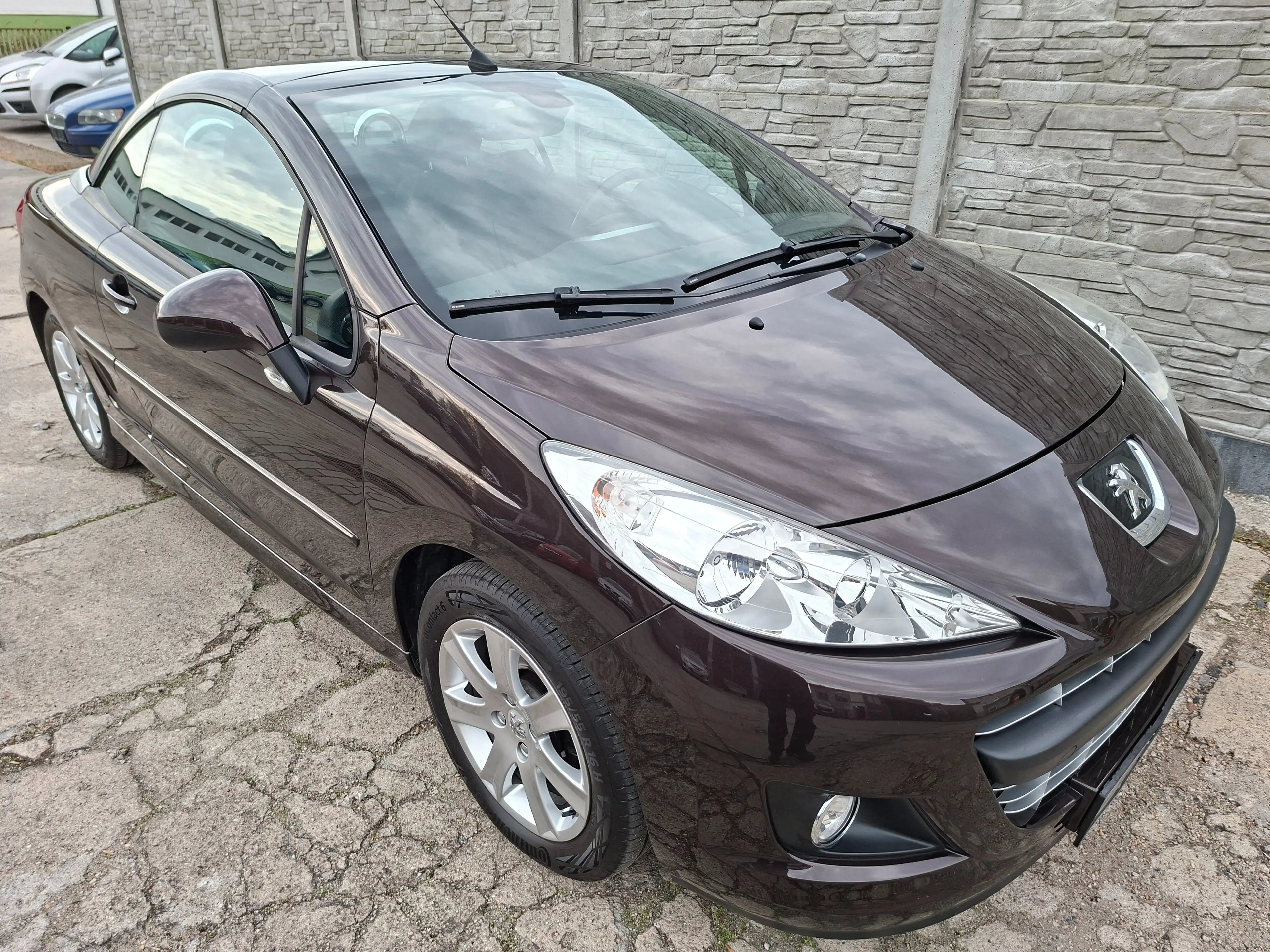 Peugeot 207 207 CC **nur 57.300km** — photo 9
