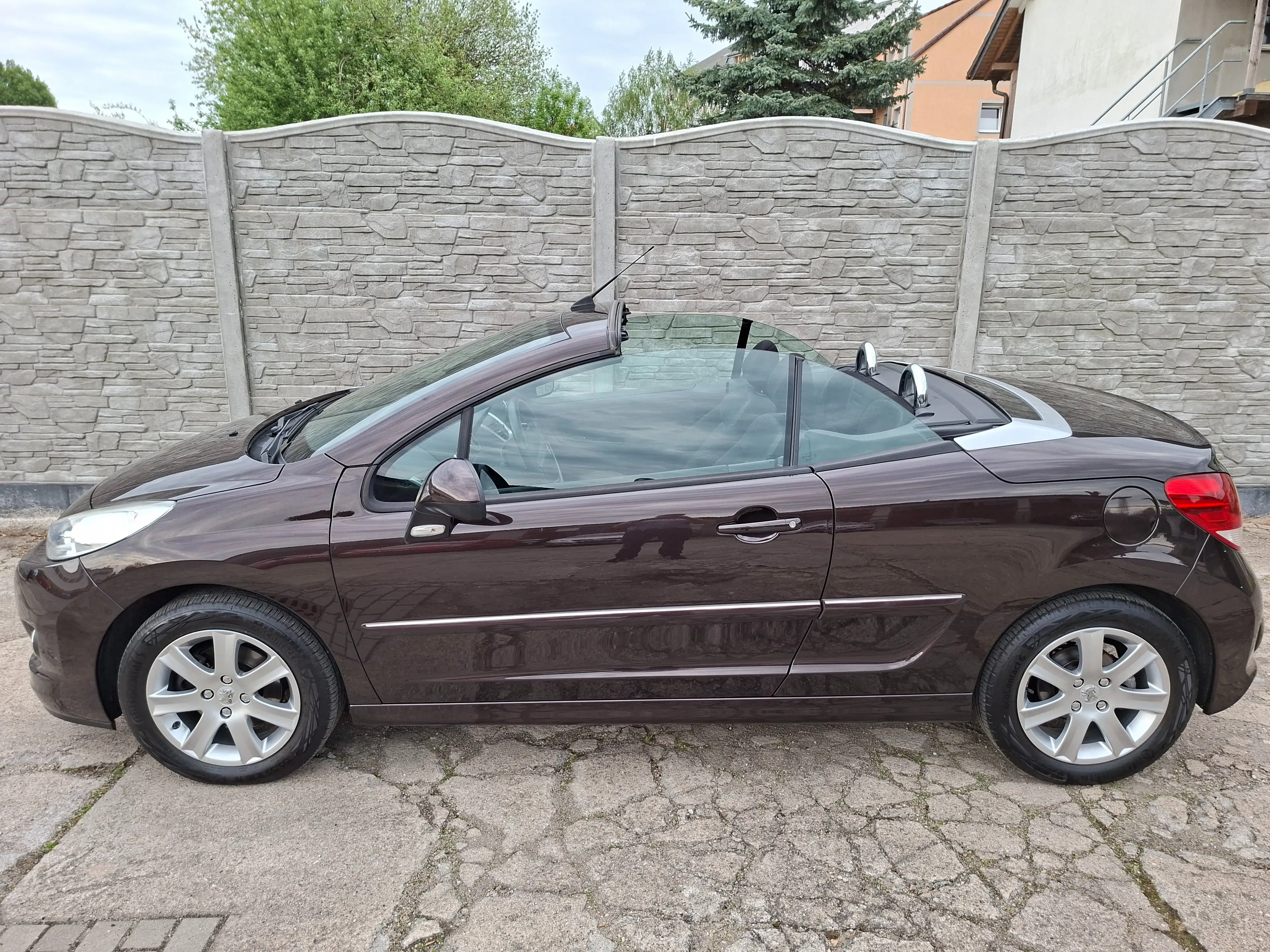 Peugeot 207 207 CC **nur 57.300km** — photo 5