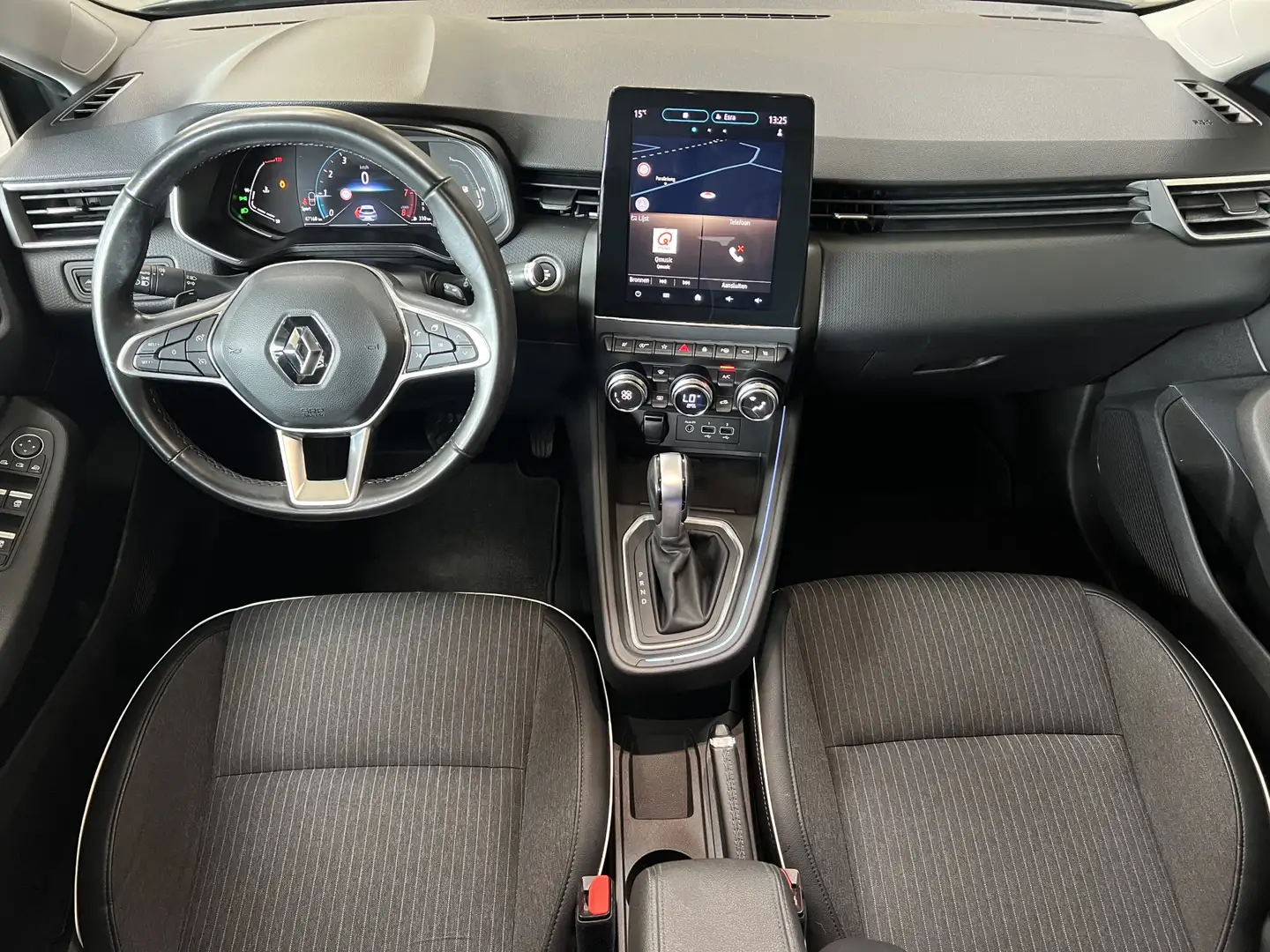Renault Clio 1.3 TCe 130pk Intens | Groot Navi | 360 Camera | S Grijs - 2