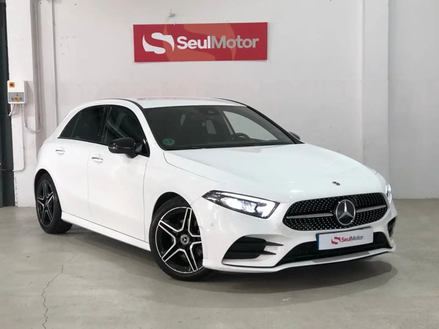 Mercedes-Benz A 200 200d 4Matic 8G-DCT Blanco - 2