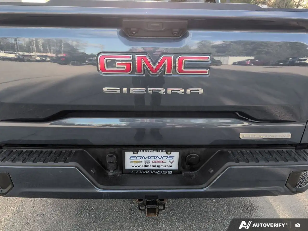 GMC Sierra 1500 снимка GMC Sierra 1500