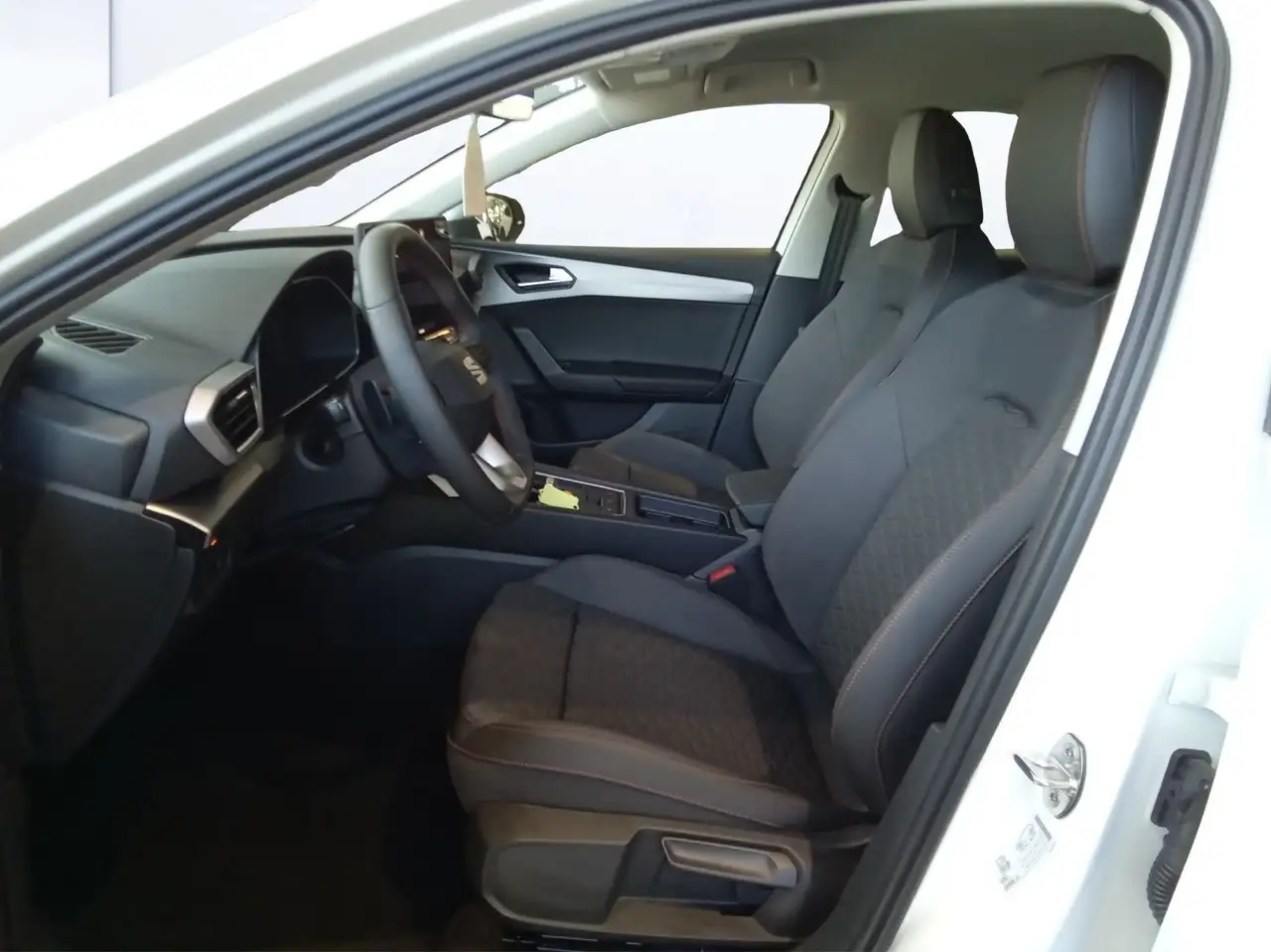 SEAT Leon LEON 1,5eHYBFR 5T FR-Line, Automatik, 204 PS 10