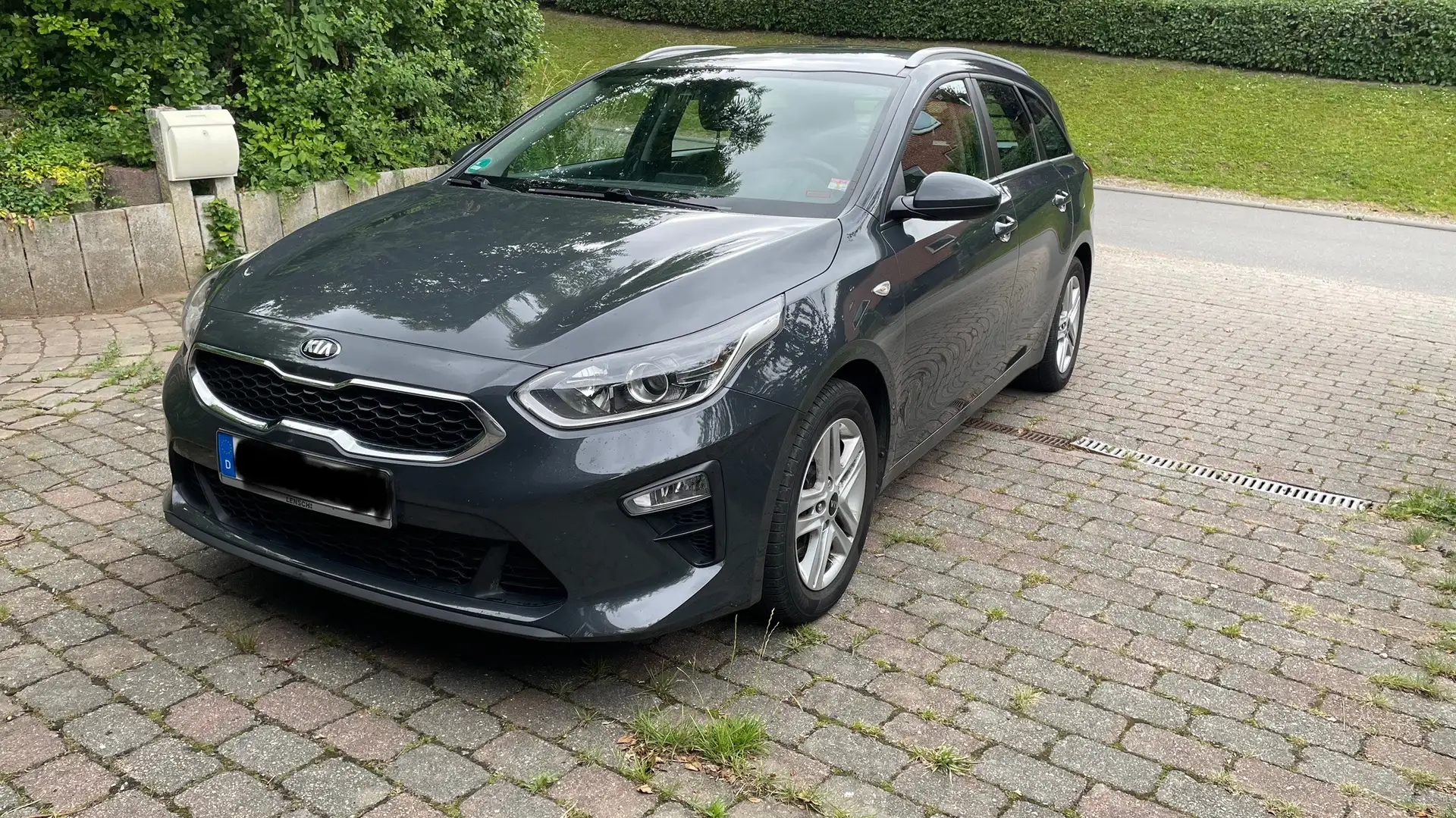 Kia Ceed SW / cee'd SW Edition 7 Grau - 1