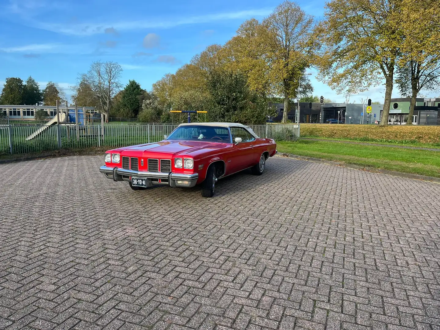 Oldsmobile Delta 88 Delta 88 7.5 Royal Convert. Rood - 2