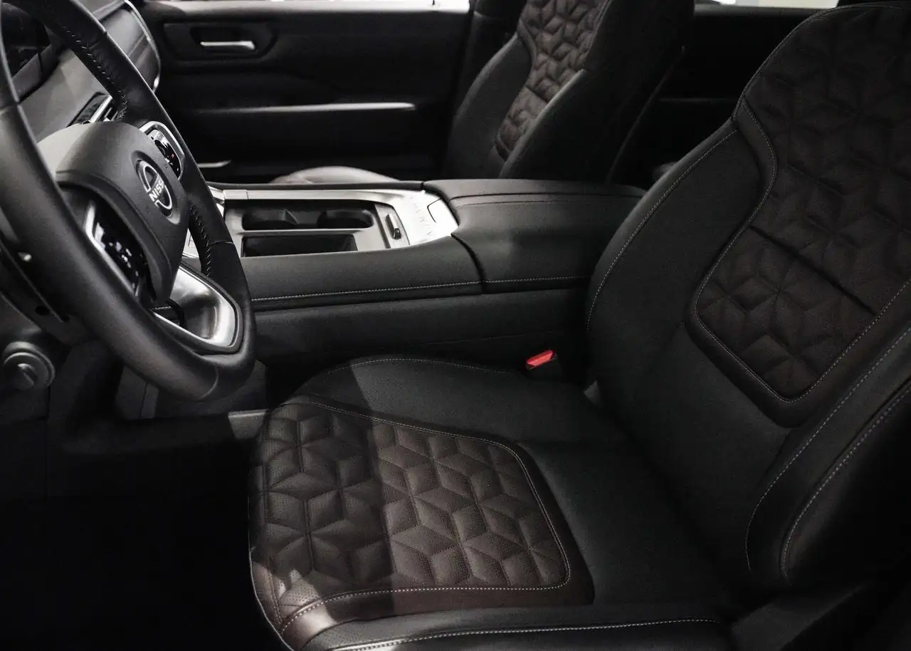 Nissan Armada снимка Nissan Armada