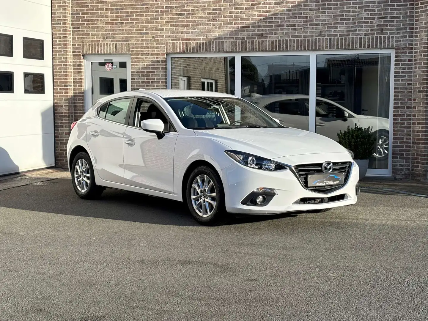 Mazda 3 3 2.0 SKY-G Active / 65000km / 12m waarborg Blanc - 1