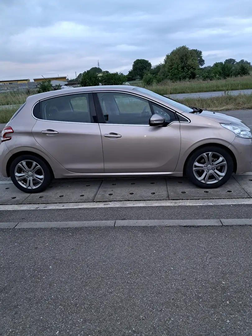 Peugeot 208 5p 1.6 e-hdi 8v Active s&s robot - 2