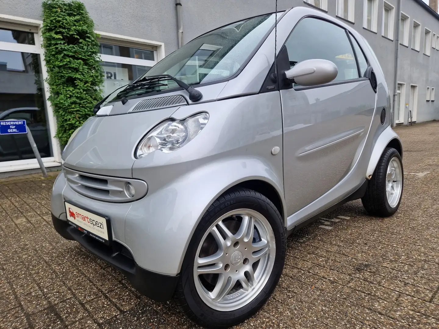smart forTwo AUTOMATIK,KLIMA,SERVO,SITZH,LEDER INSP+TÜV NEU Silber - 1