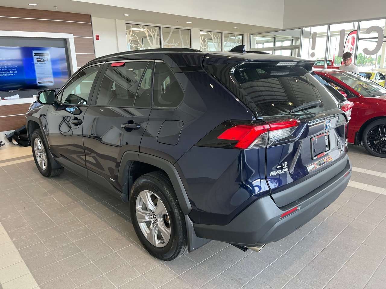 2023 Toyota RAV4 Hybrid XLE ECONOMIQUE — снимка 1