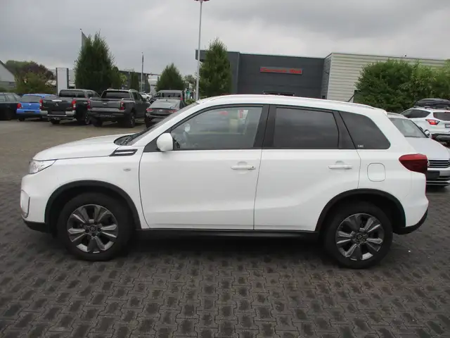 Suzuki Vitara Vitara 1.0 Navi Kamera Alu Sitzheizung Tempomat